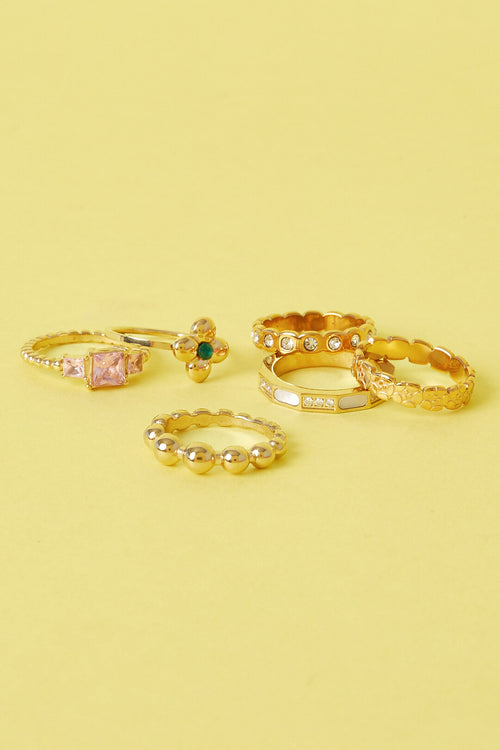 Elegant Gold Color Minimalist Ring for Daily Wear